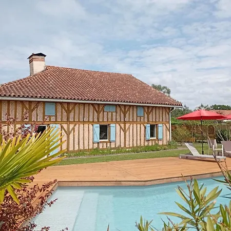 Hébergement de vacances 230 M2 With Garden De And Ocean Léon