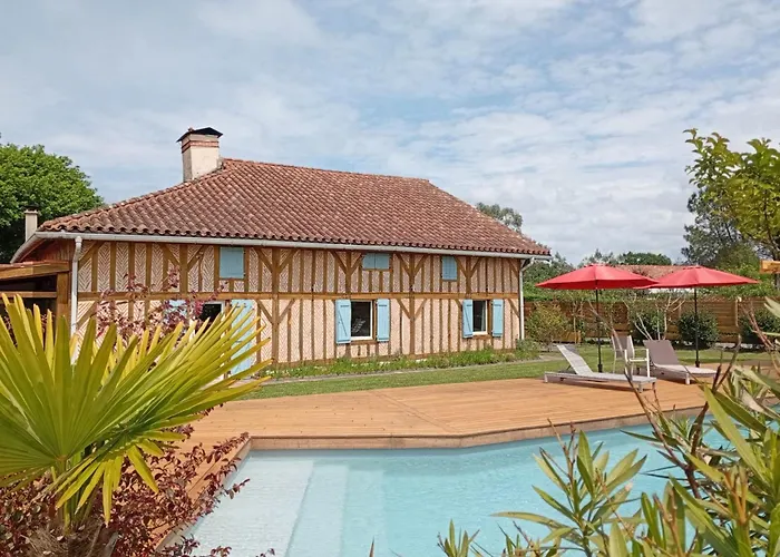 Hébergement de vacances 230 M2 With Garden De And Ocean Léon